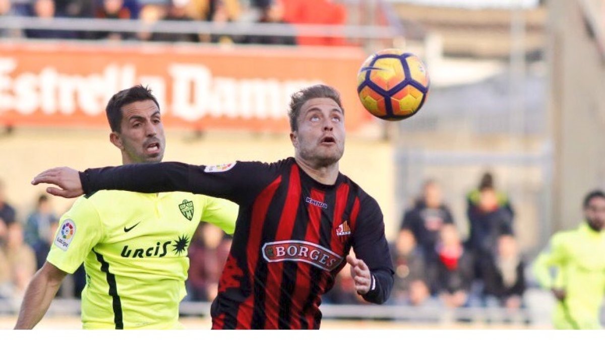 Isidoro en una jugada.