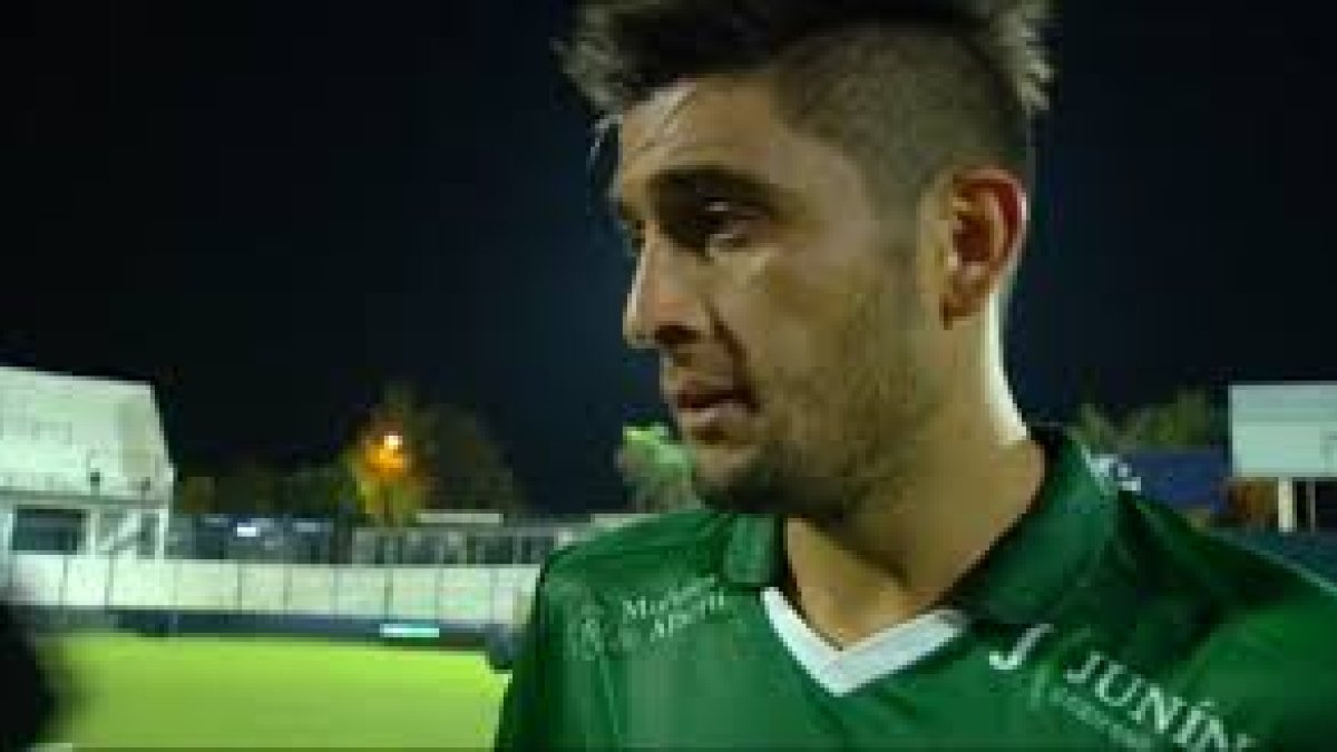 Tobias Figueroa, delantero.