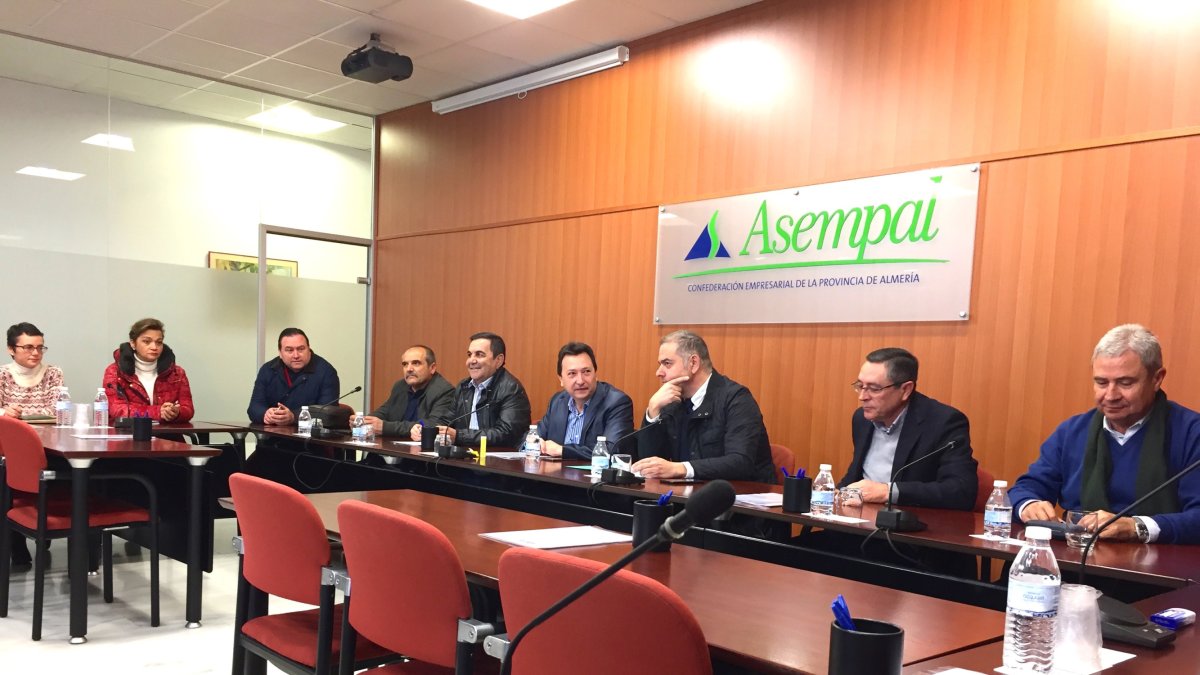 Reunión de regantes del sureste en la sede de Asempal