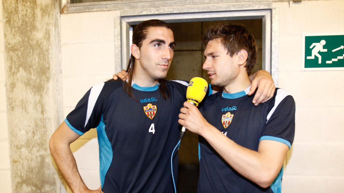 Chico entrevistando en la Cadena SER a Álex Quillo.