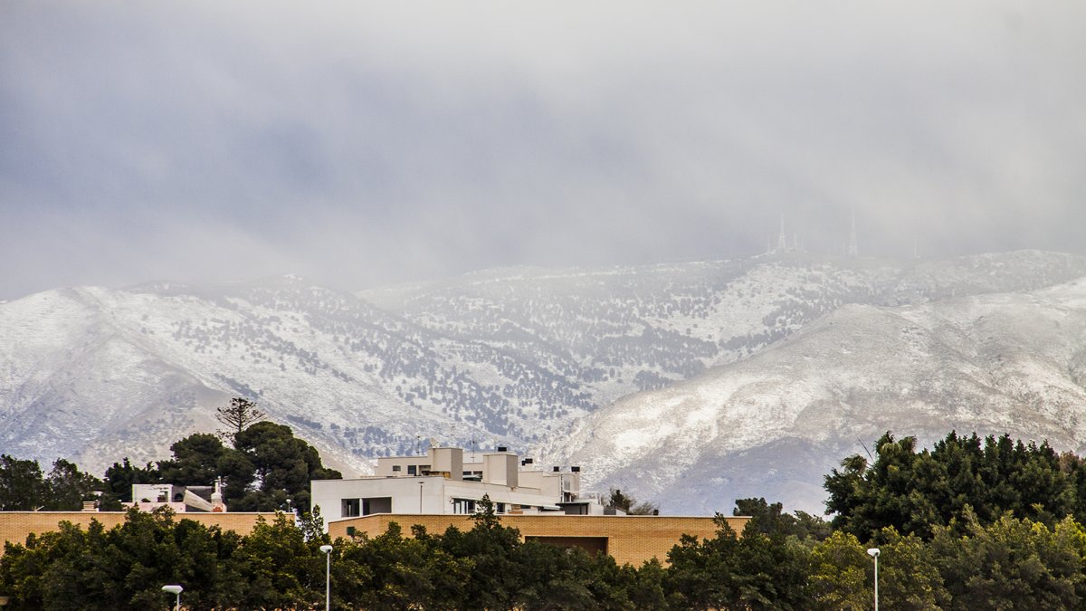 Imagen de Sierra Alhamilla desde la capital.