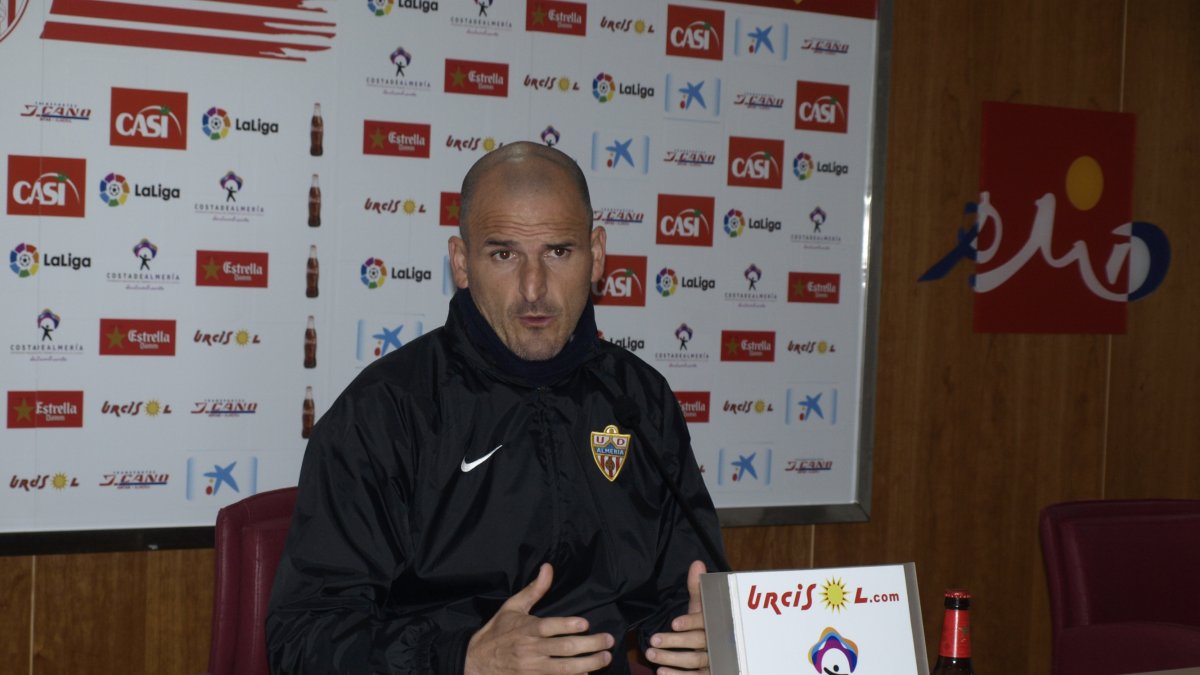 Fernando Soriano en rueda de prensa.