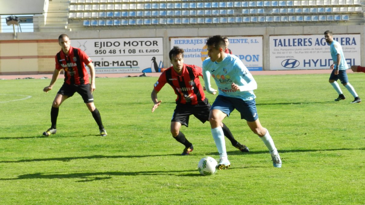 Emilio Cubo con el CD El Ejido.