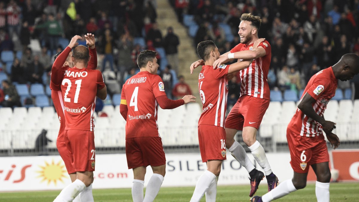 El Almería se ha atascado en ataque.