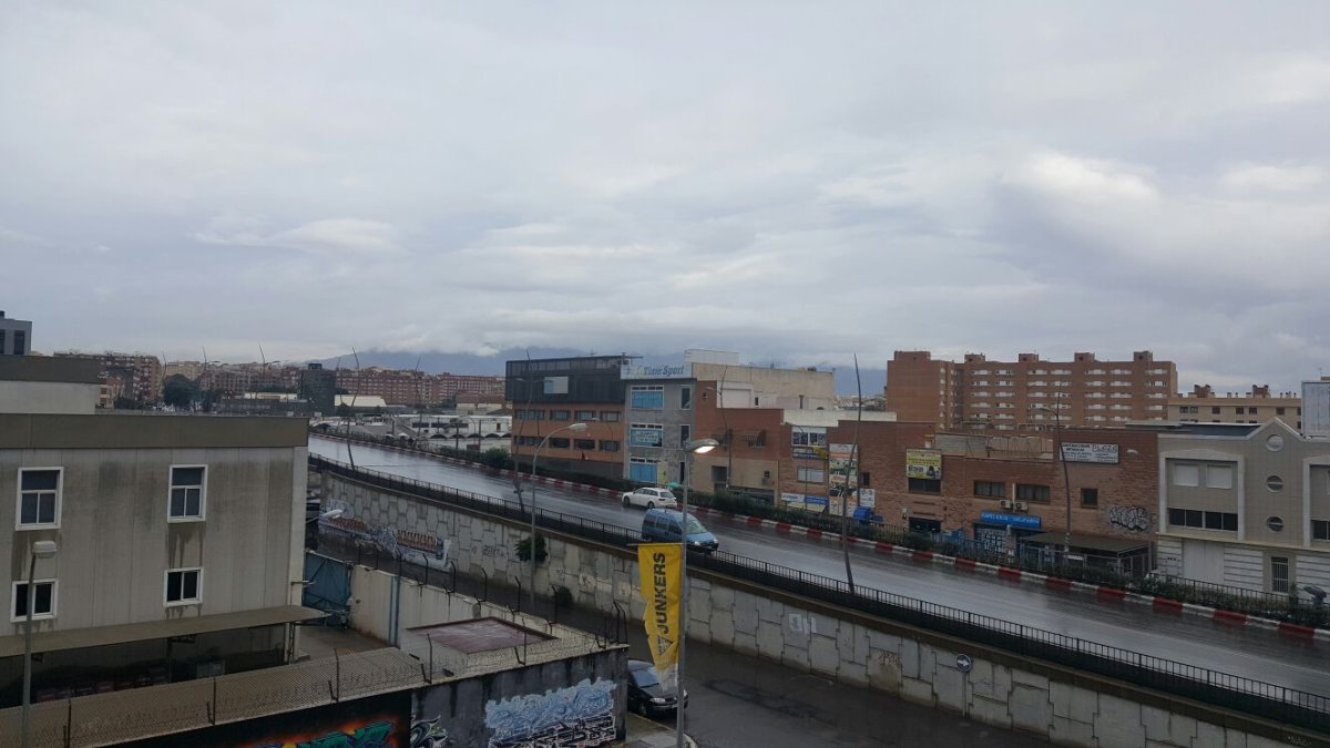 Imagen del cielo que cubre hoy la ciudad.