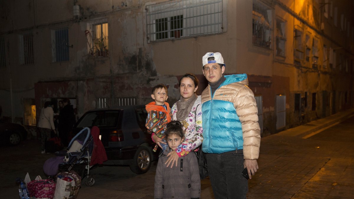 La familia de Raquel Fenoy, a la espera del realojo.