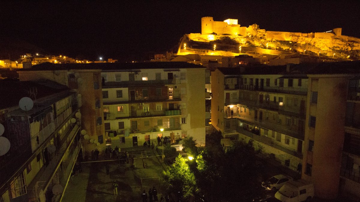 Vivienda amenazada por derrumbe en Pescadería.