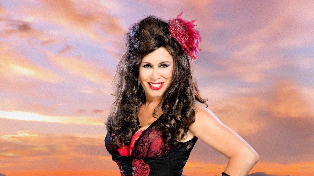 Miriam Díaz-Aroca caracterizada como Clytia.