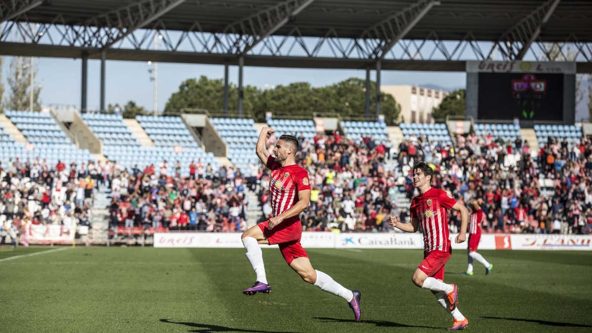 Puertas celebrando el gol que le hizo al Mallorca