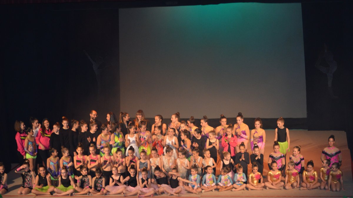 Las gaimnastas roqueteras.