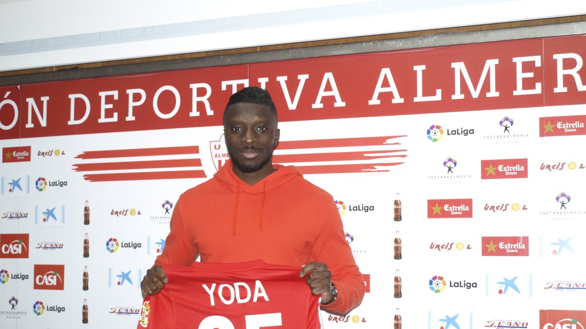 Karim Yoda con la elástica rojiblanca.