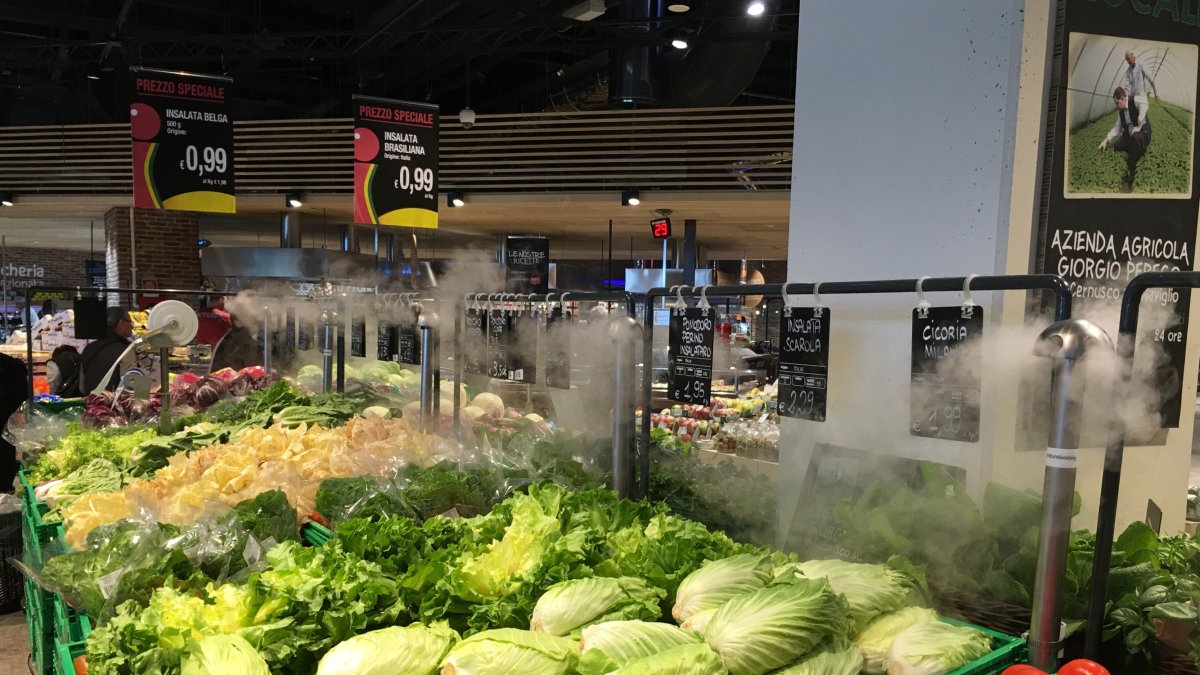 FreshDemo simula una neblina que alarga el ciclo de vida del producto y evita la pérdida de peso.