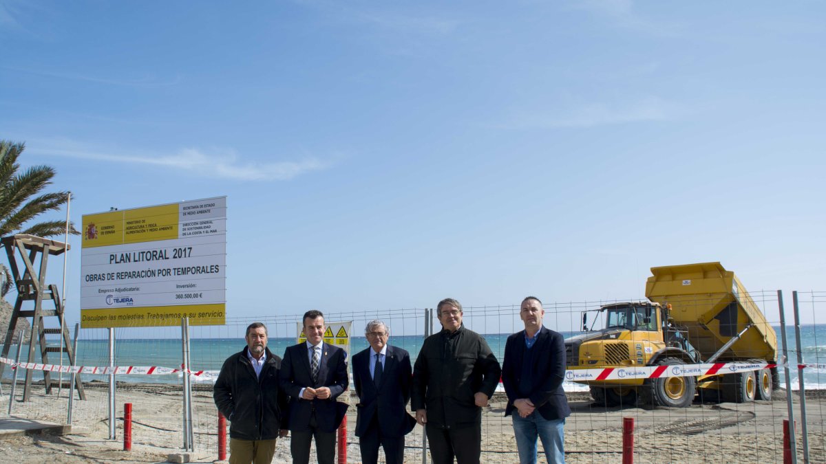Visita del subdelegado a las obras en el Ancón.