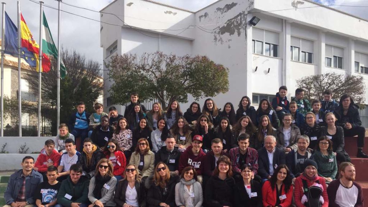 Estudiantes de diferentes nacionalidades en el colegio orialeño.