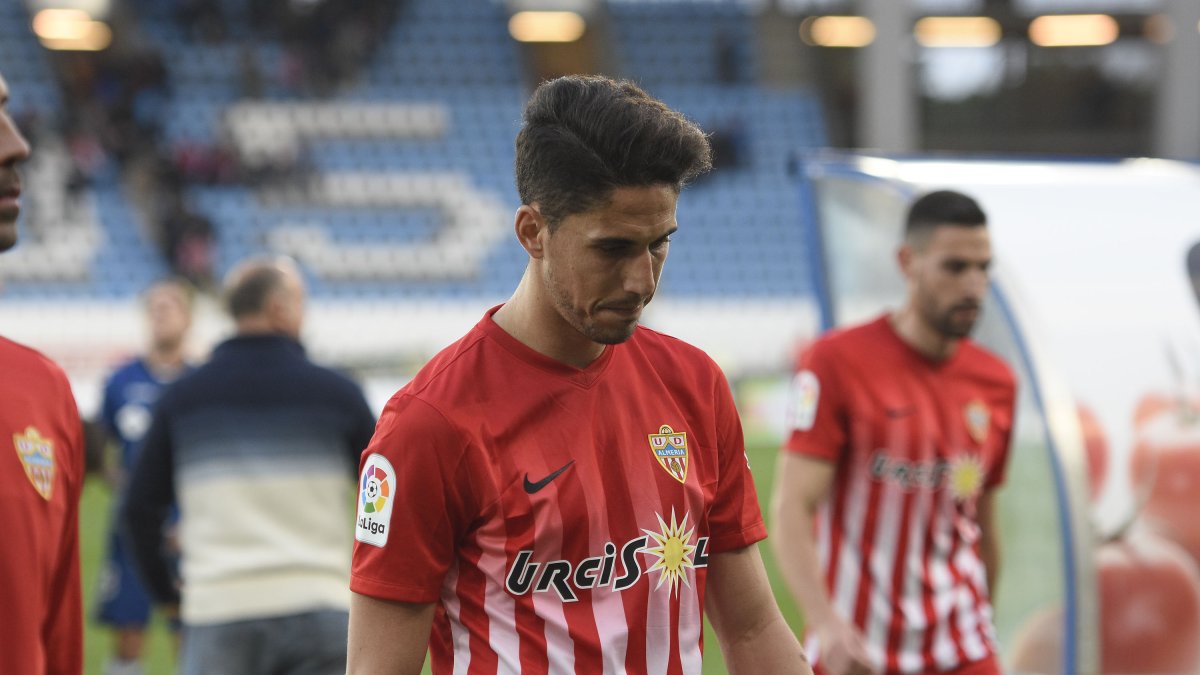 Este Almería parece sin rumbo.