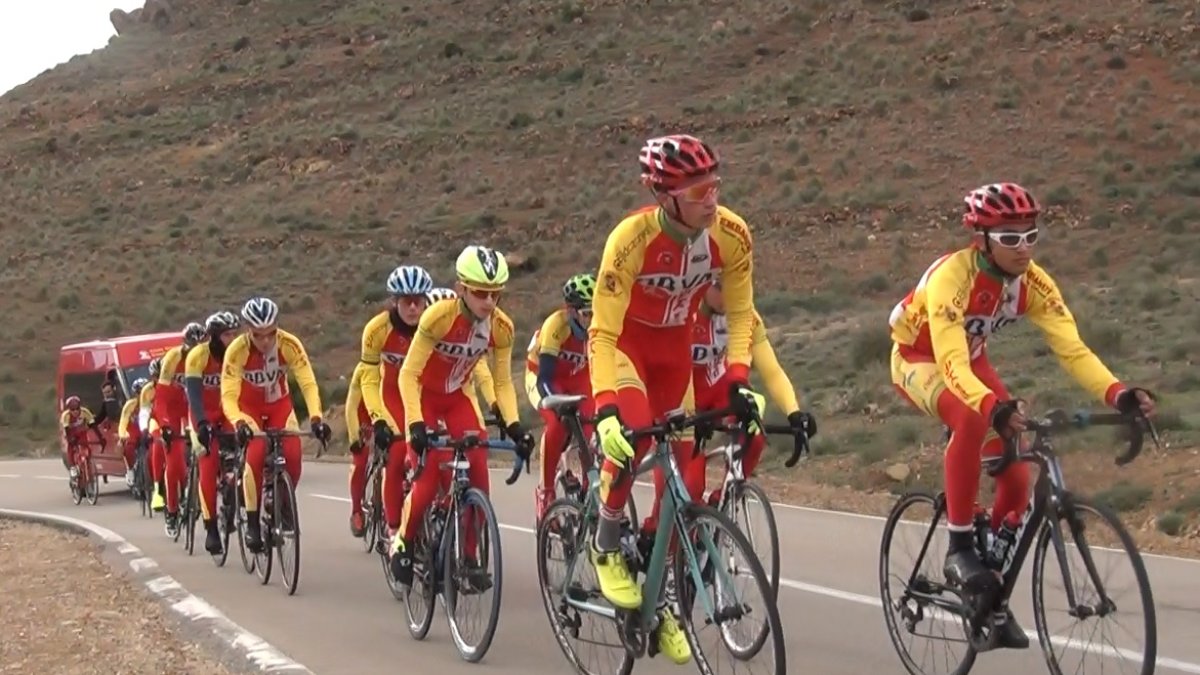 Club Ciclista Ciudad El Ejido en acción.