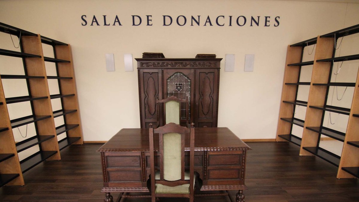 Despacho de Villaespesa donado por sus herederos a la Universidad de Almería.