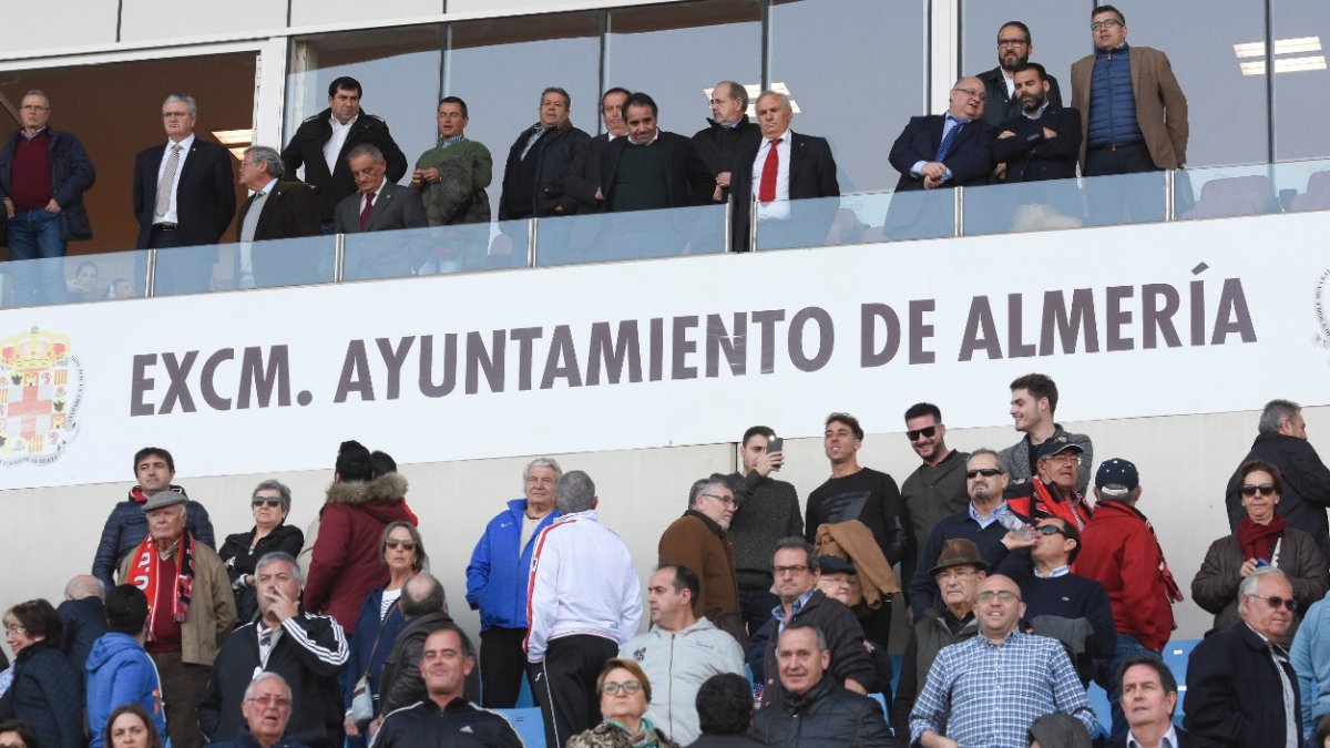Ser seguidor del Almería es un ejercicio de fe permanente.