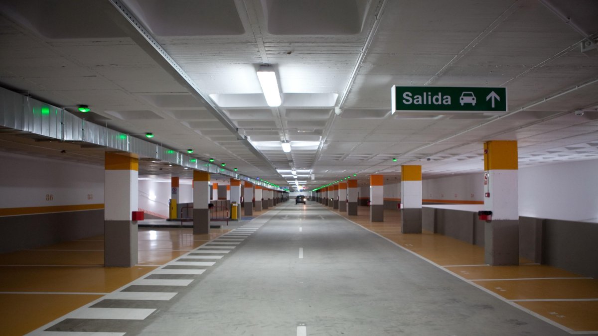 Interior del aparcamiento de la Avenida de Vilches