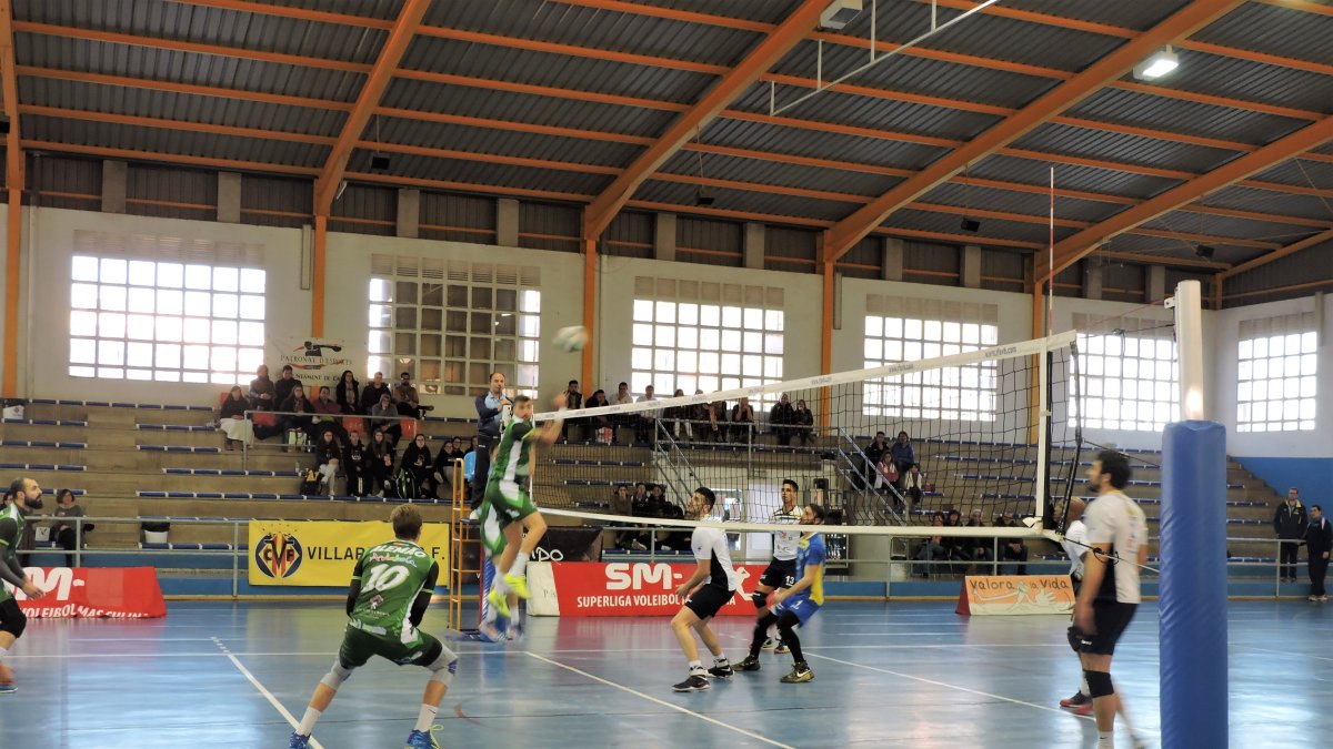 Una jugada del partido.