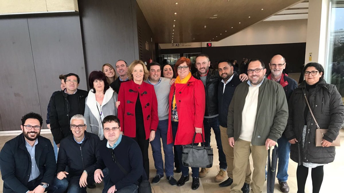 Parte de la delegación del PSOE de Almería que asitió al acto organizado en Sevilla junto a la consejera de Agricultura de la Junta de Andalucía, la