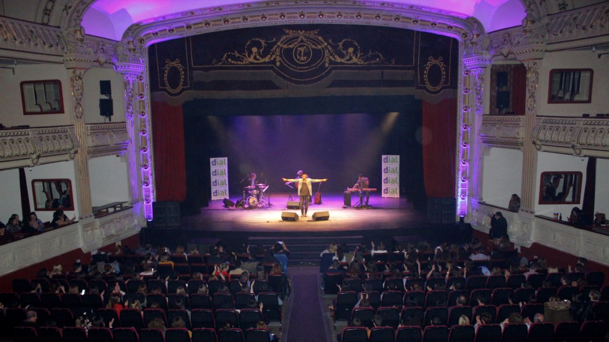 Diego Martín en su concierto Escenario DIAL, celebrado en el Teatro Cervantes.