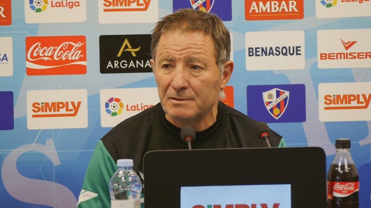 Anquela, entrenador del Huesca.