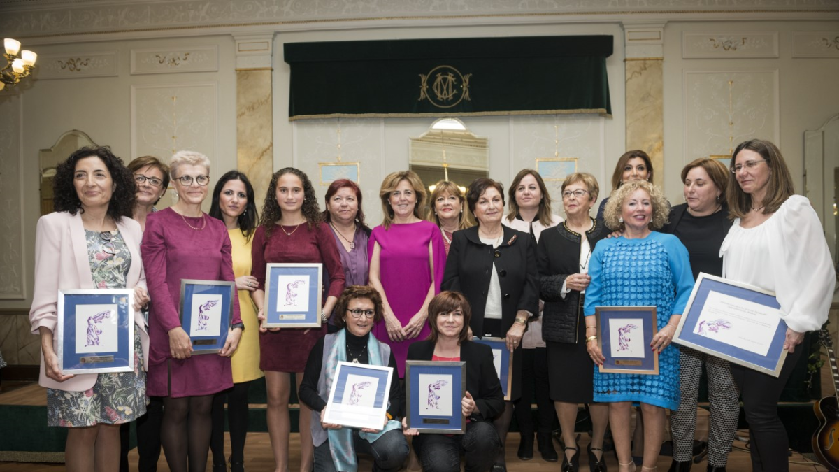 Mujeres galardonadas por su compromiso por la Igualdad.