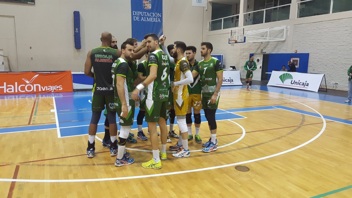 Unicaja no dio ninguna opción a Vecindario y venció en el Moisés Ruiz.