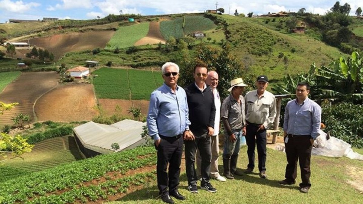 Una delegación de técnicos de la Cámara de Comercio ha visitó los extensos predios agrícolas colombianos que se abren a la inversión.