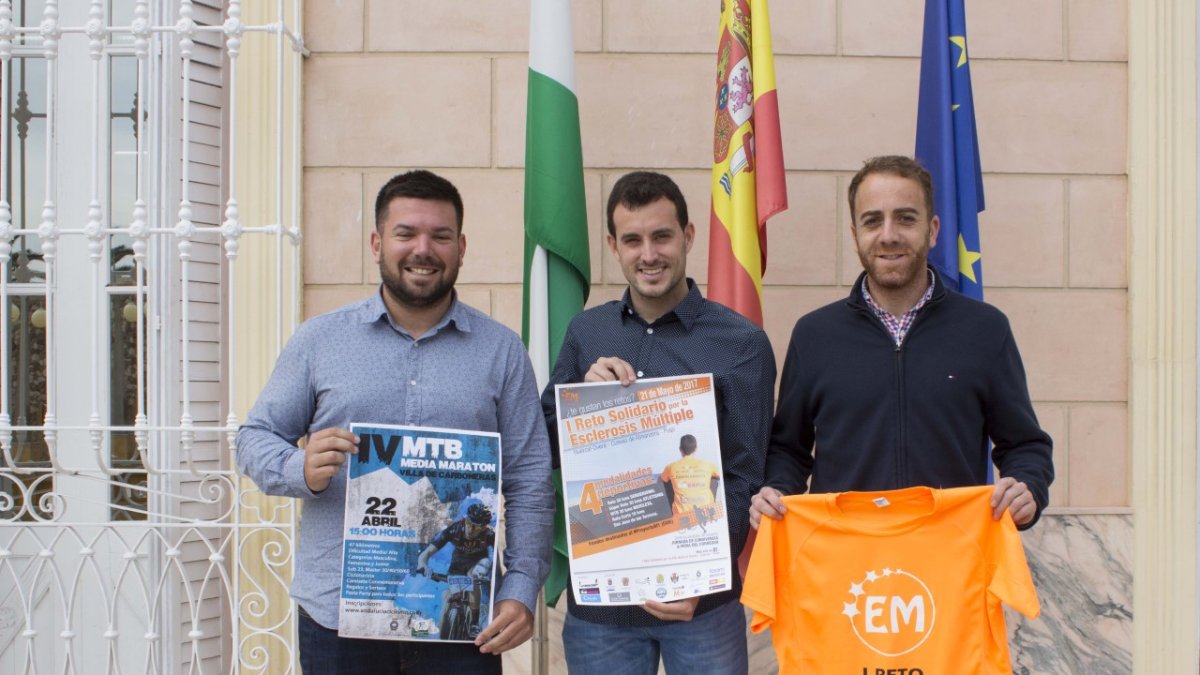 Pedro José Venzal en la presentación de la carrera.