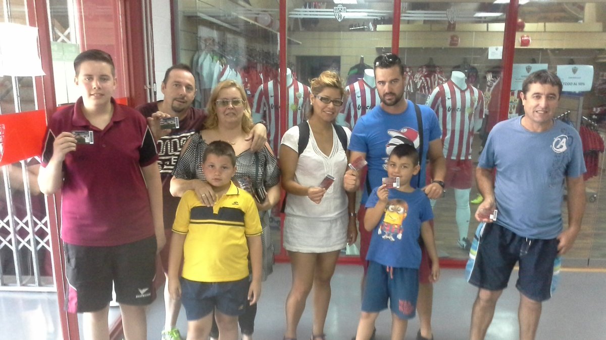 La afición del Almería tiene que responder.