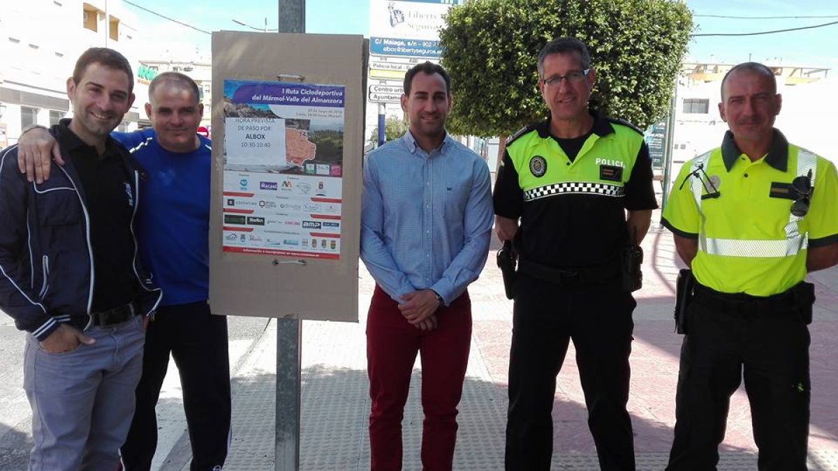 Mario Torregrosa en la presentación del cartel de la carrera.
