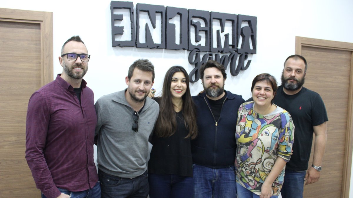 El equipo humano detrás de Enigma Game, que hoy se inaugura en Almería.