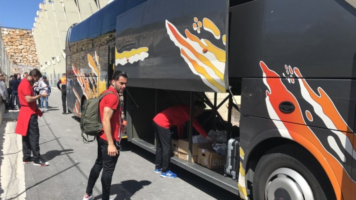 El Almería poco antes de salir de Tarragona con destino a Barcelona.