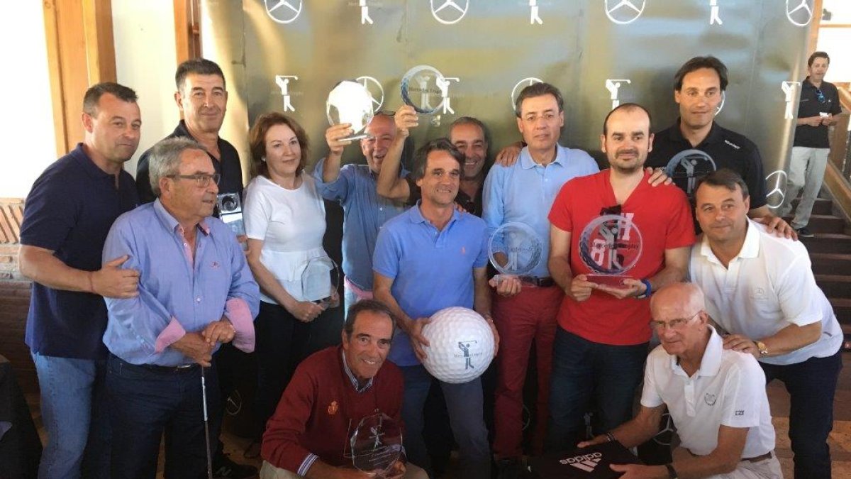 Los ganadores del torneo.