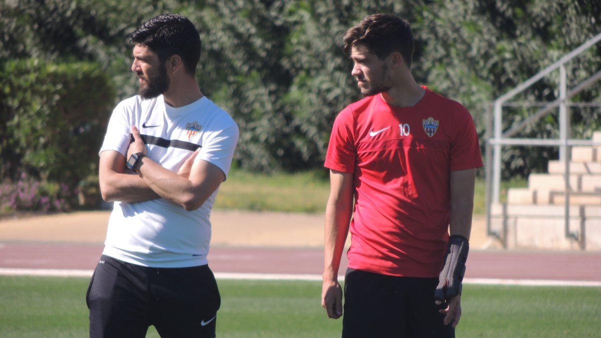 Pozo con el fisio Fran Simón.