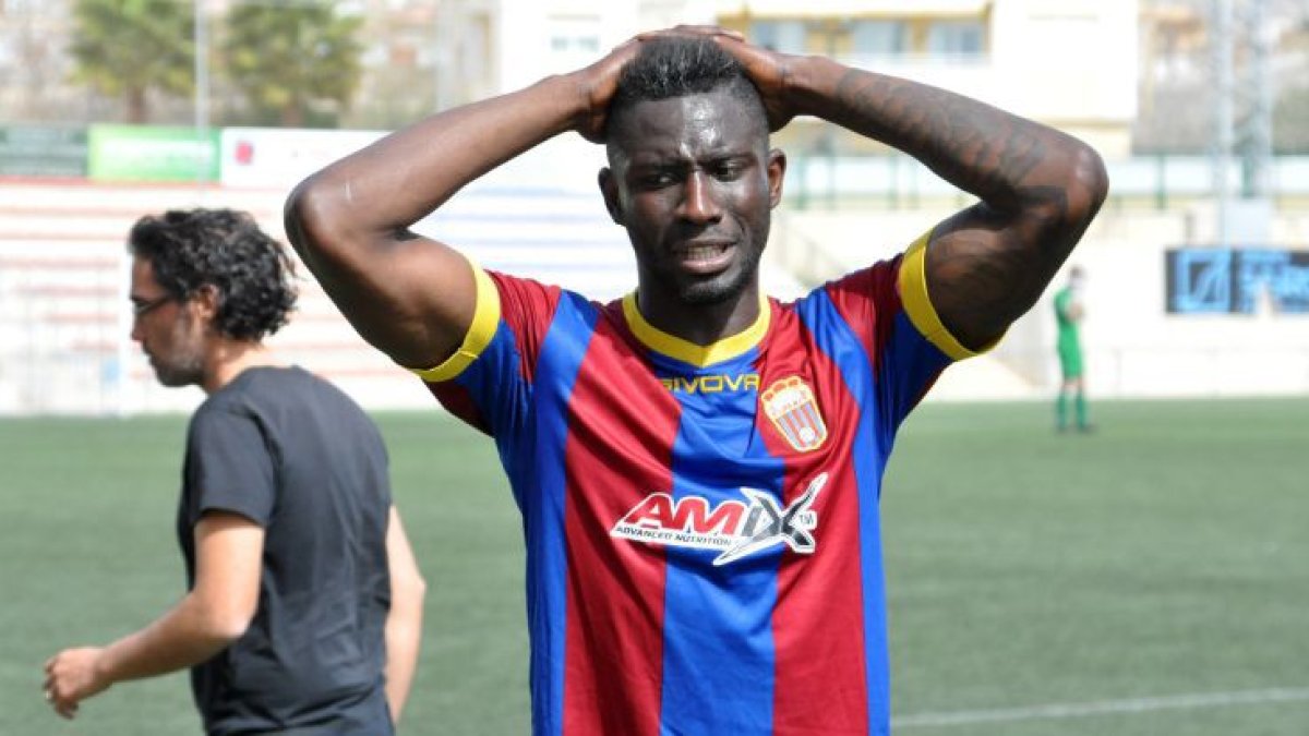 Cheikh Saad, jugador del Eldense y uno de los protagonistas de El Larguero.