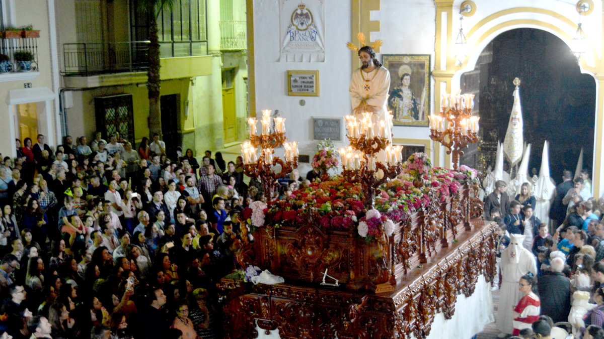Salida procesional de Nuestro Padre Jesús de Pasión Cautivo, Paso Blanco de Huércal Overa.