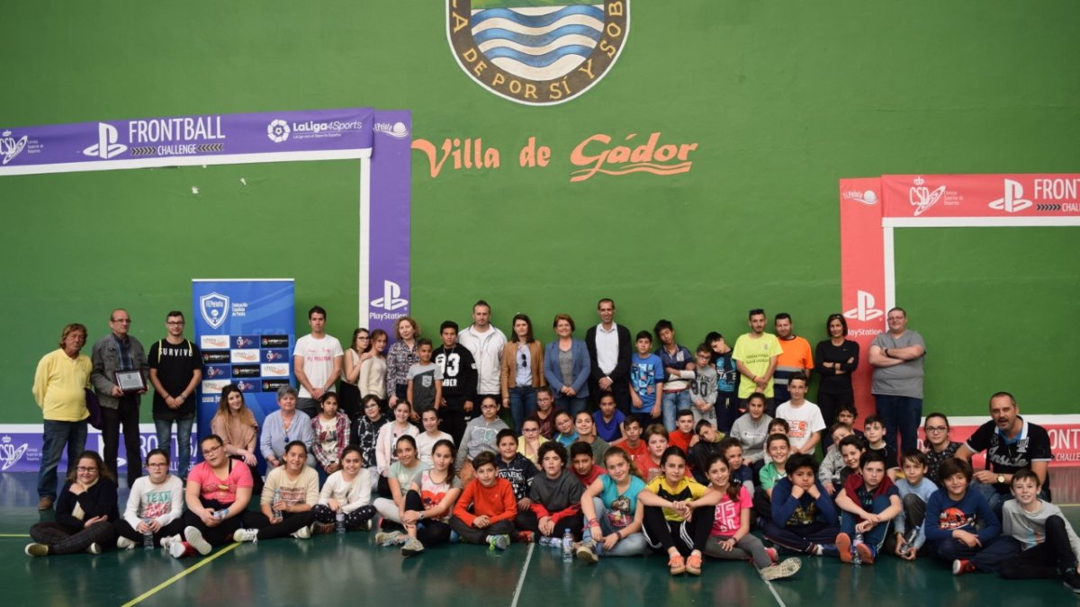 La gran familia de la pelota en Gádor.