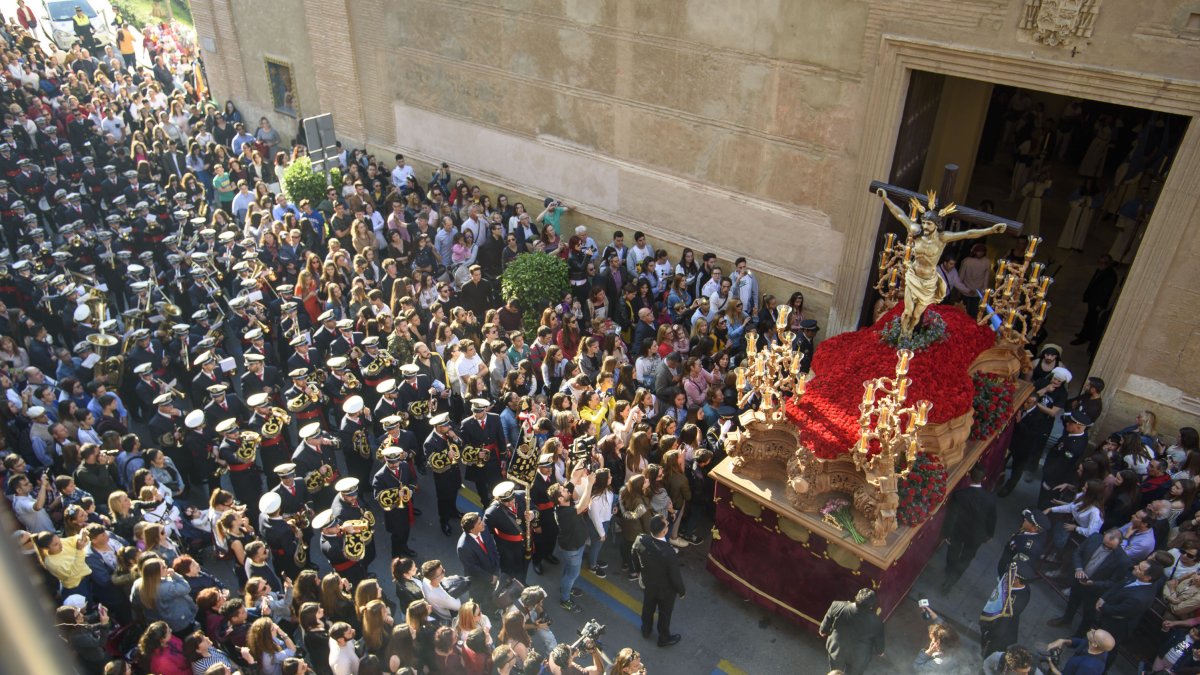 Cristo del Amor en el inicio del recorrido por Almería.