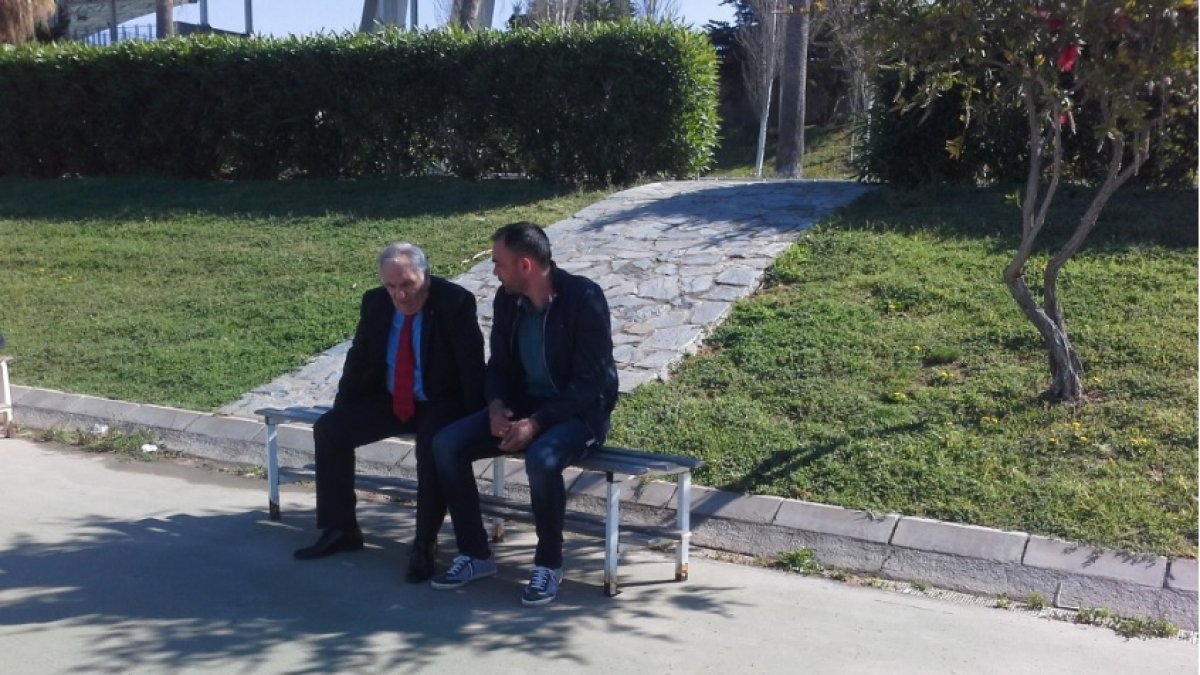 Alfonso García no es feliz con un Almería dando tumbos en Segunda.