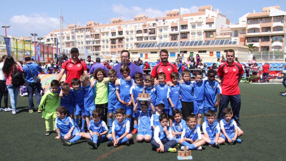 Los equipos de la Escuela de Roquetas.
