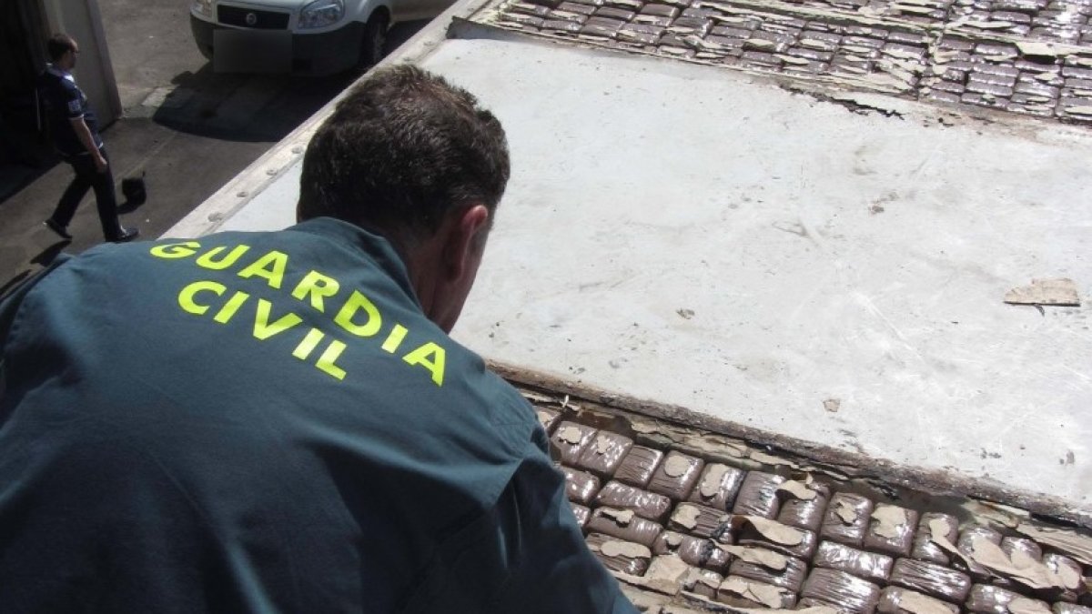 La droga ha sido intervenida en el puerto de Almería.