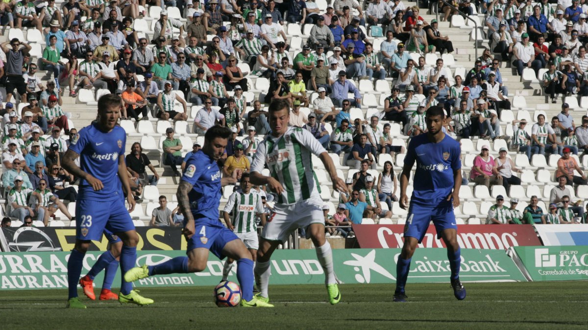 Ximo Navarro en el Córdoba-Almería.