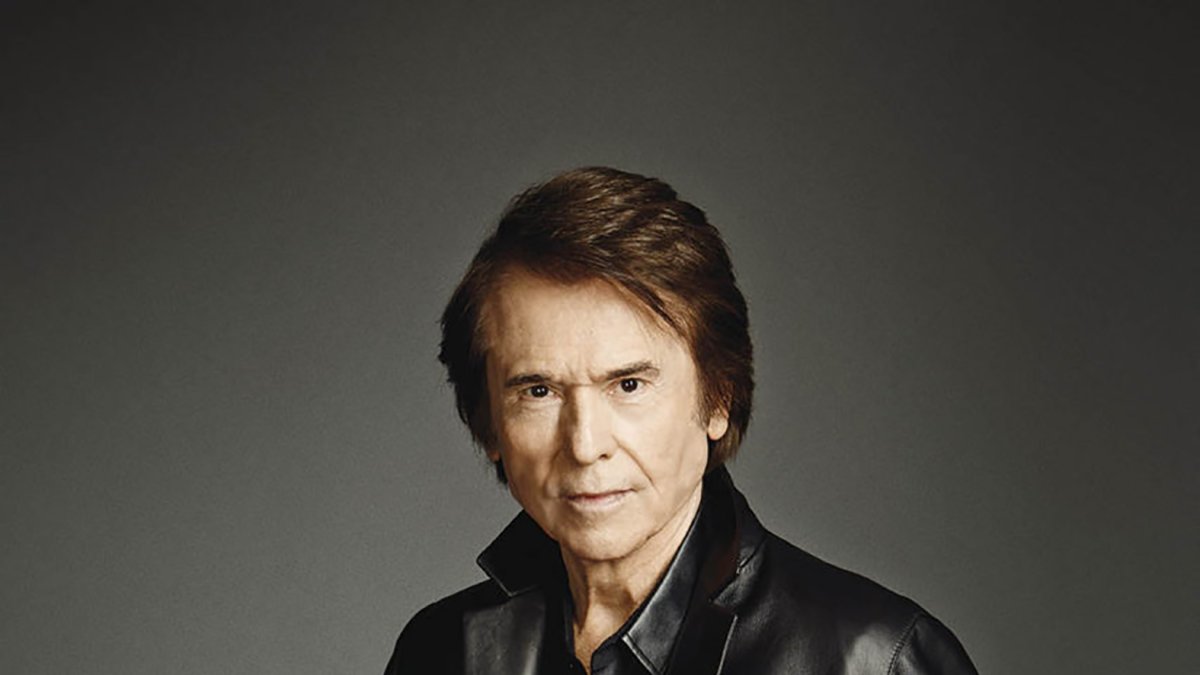 Raphael presenta su gira Loco por cantar.