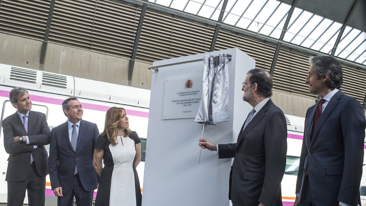 Díaz y Rajoy, ayer en Sevilla.