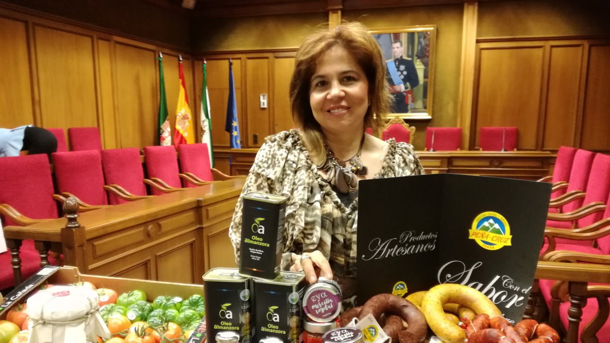 Encarna Belmonte, gerente de Pulpí Eya