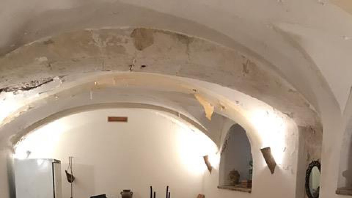 Sótano del inmueble en calle de las Tiendas donde estuvo ubicada la imprenta de don Mariano Álvarez. (Foto: Mar de los Ríos)