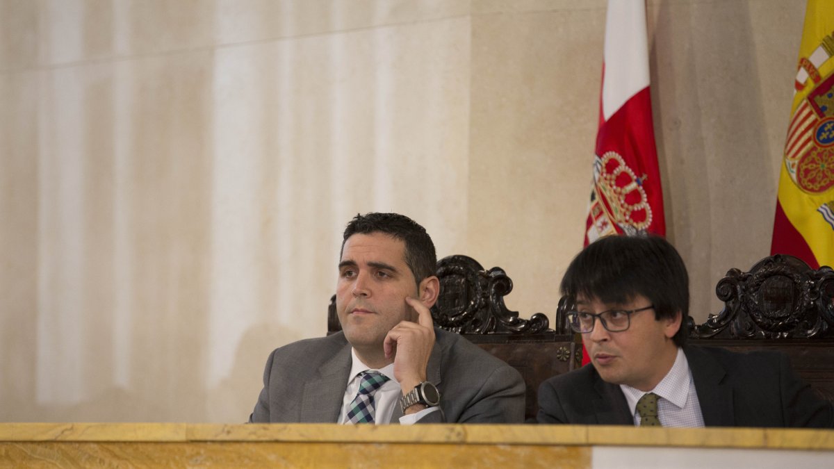 El concejal Juan José Alonso en un pleno municipal